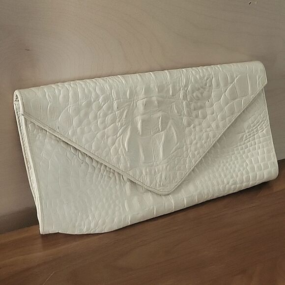 NEW JJ Winters Hilary Duff Kristen Cavallari Clutch Beige Cream Croc Leather - Picture 2 of 16